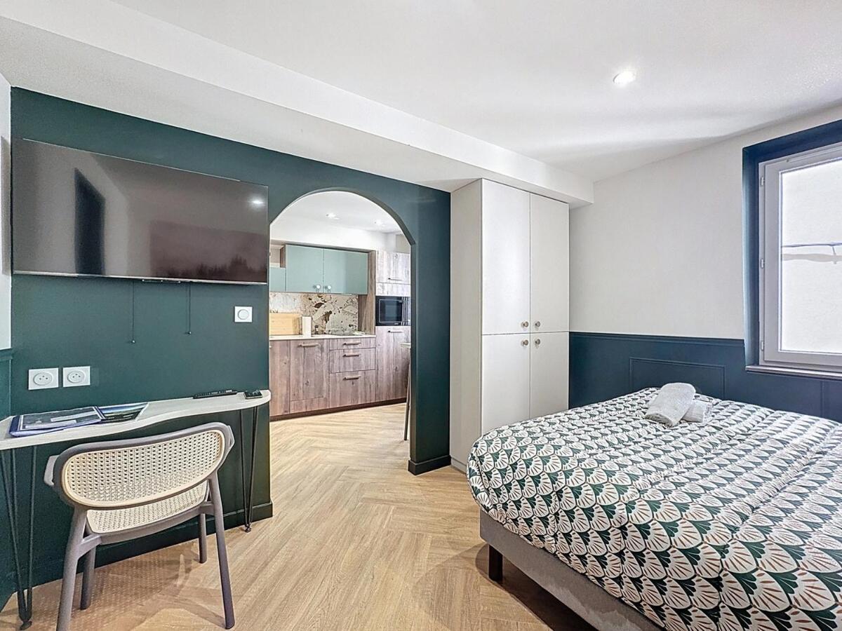 3 De Gamme Immeuble Chic Centre *
